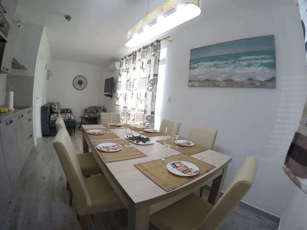 Kaštel Novi The Globetrotter'S Residence מראה חיצוני תמונה