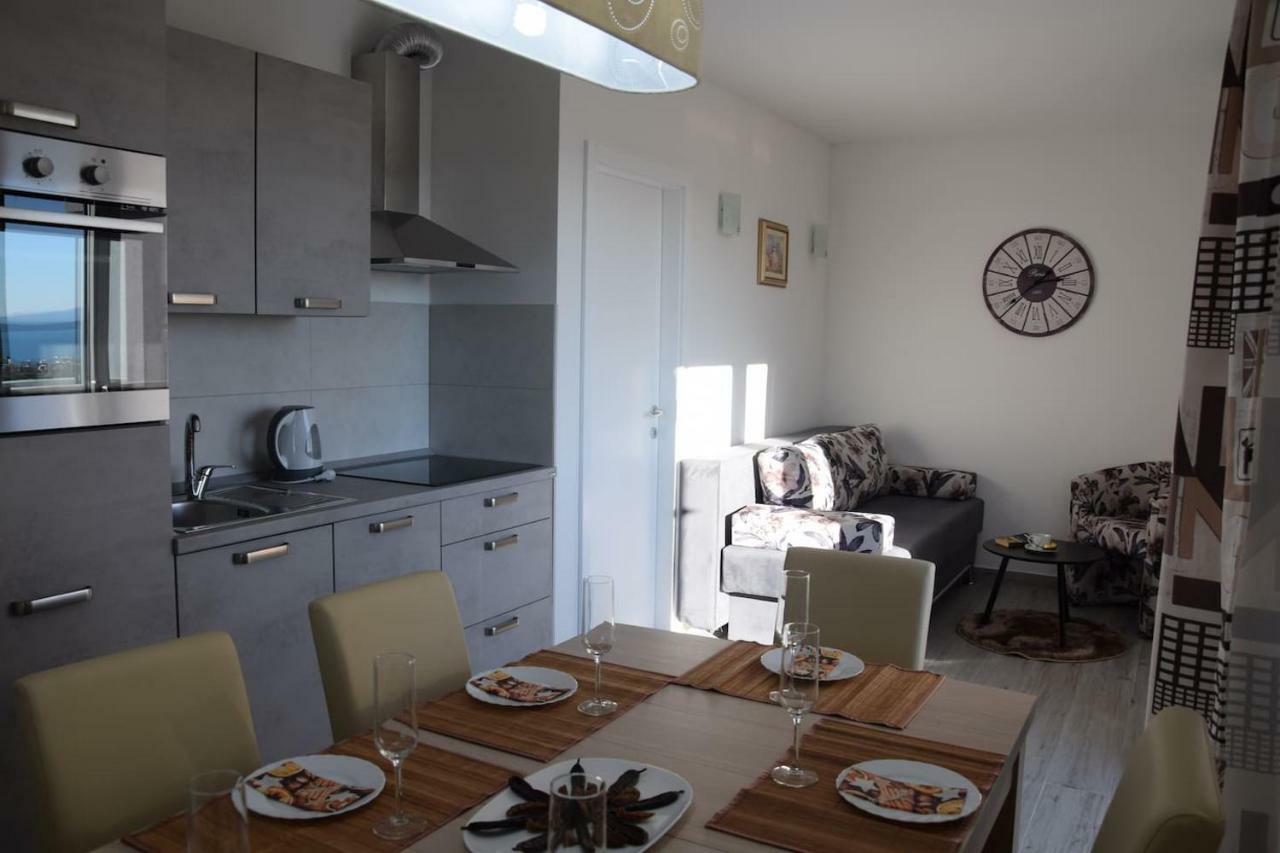 Kaštel Novi The Globetrotter'S Residence מראה חיצוני תמונה