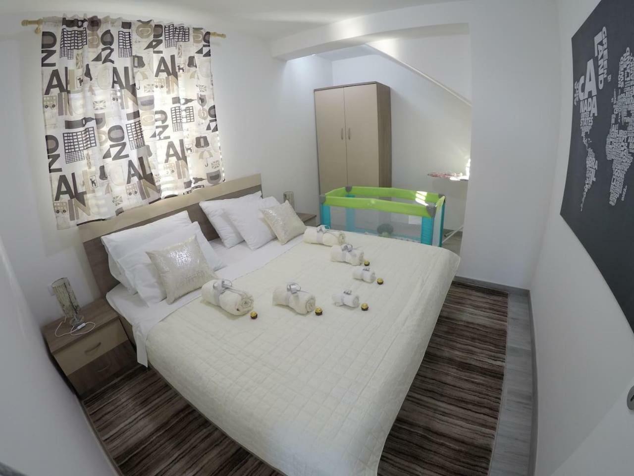Kaštel Novi The Globetrotter'S Residence מראה חיצוני תמונה