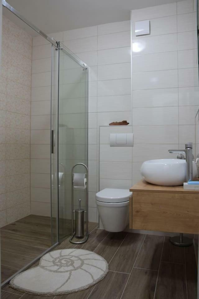 Kaštel Novi The Globetrotter'S Residence מראה חיצוני תמונה
